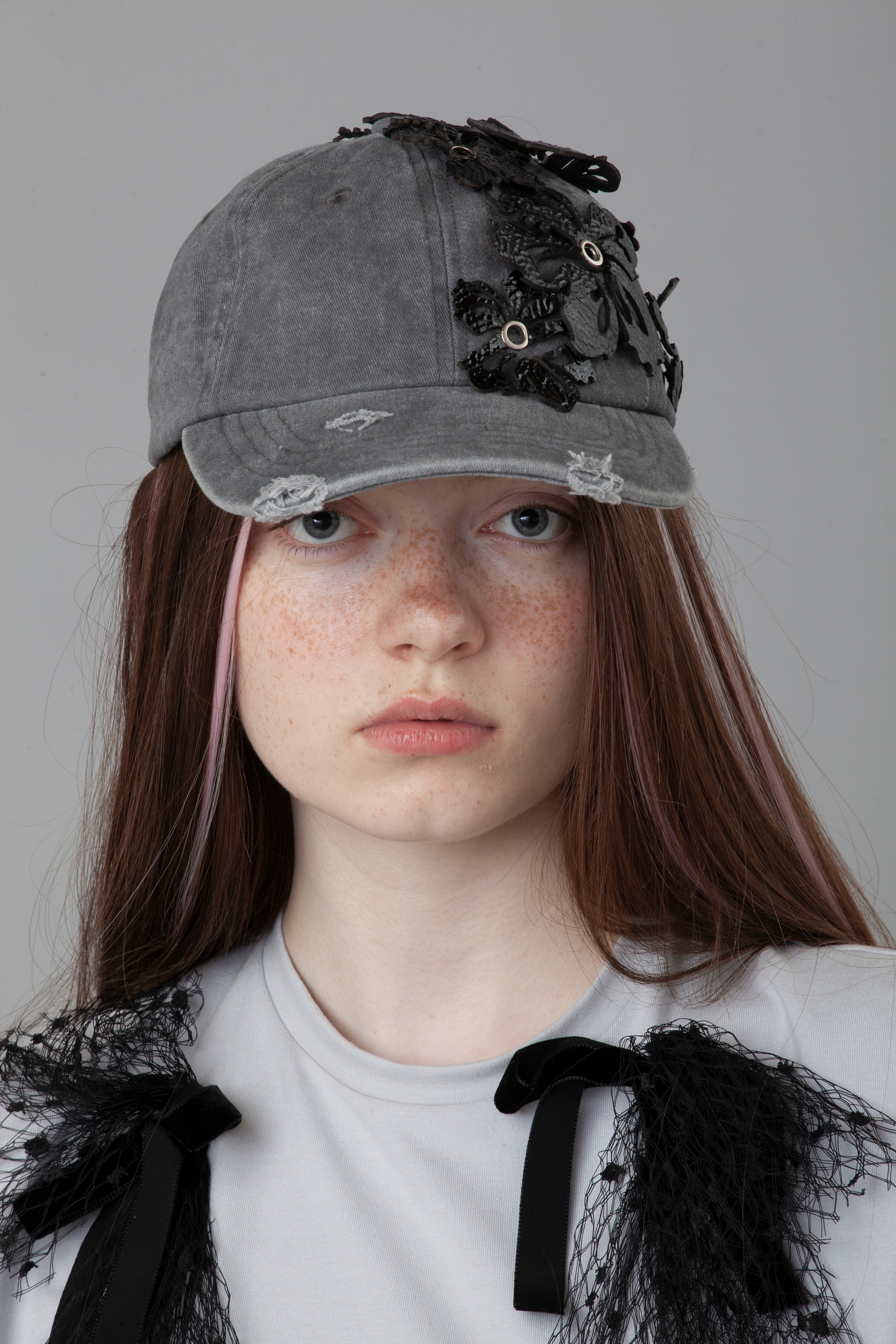 Hannah Flower Cap Black